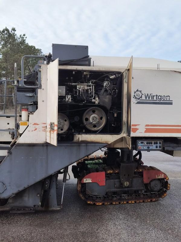 Wirtgen W 220 - ماكينة الكشط على البارد: صورة 4 Wirtgen W 220 - ماكينة الكشط على البارد: صورة 4