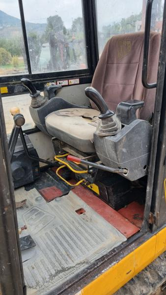 JCB 3.5T - حفار صغير: صورة 5 JCB 3.5T - حفار صغير: صورة 5