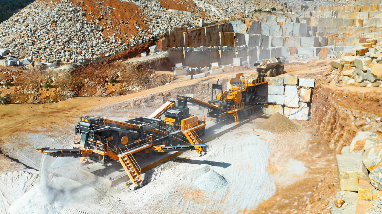 FABO Mobile crusher - كسارة متحركه: صورة 3 FABO Mobile crusher - كسارة متحركه: صورة 3