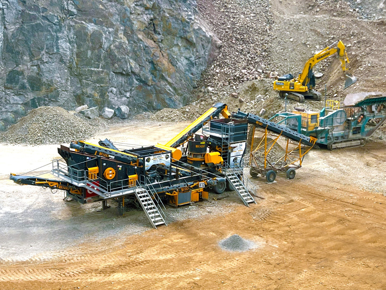 FABO Mobile crusher - كسارة متحركه: صورة 3 FABO Mobile crusher - كسارة متحركه: صورة 3