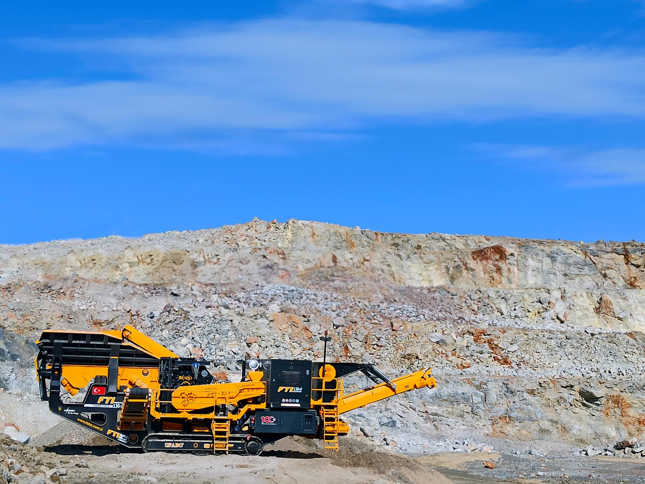 FABO Mobile crusher - كسارة متحركه: صورة 2 FABO Mobile crusher - كسارة متحركه: صورة 2