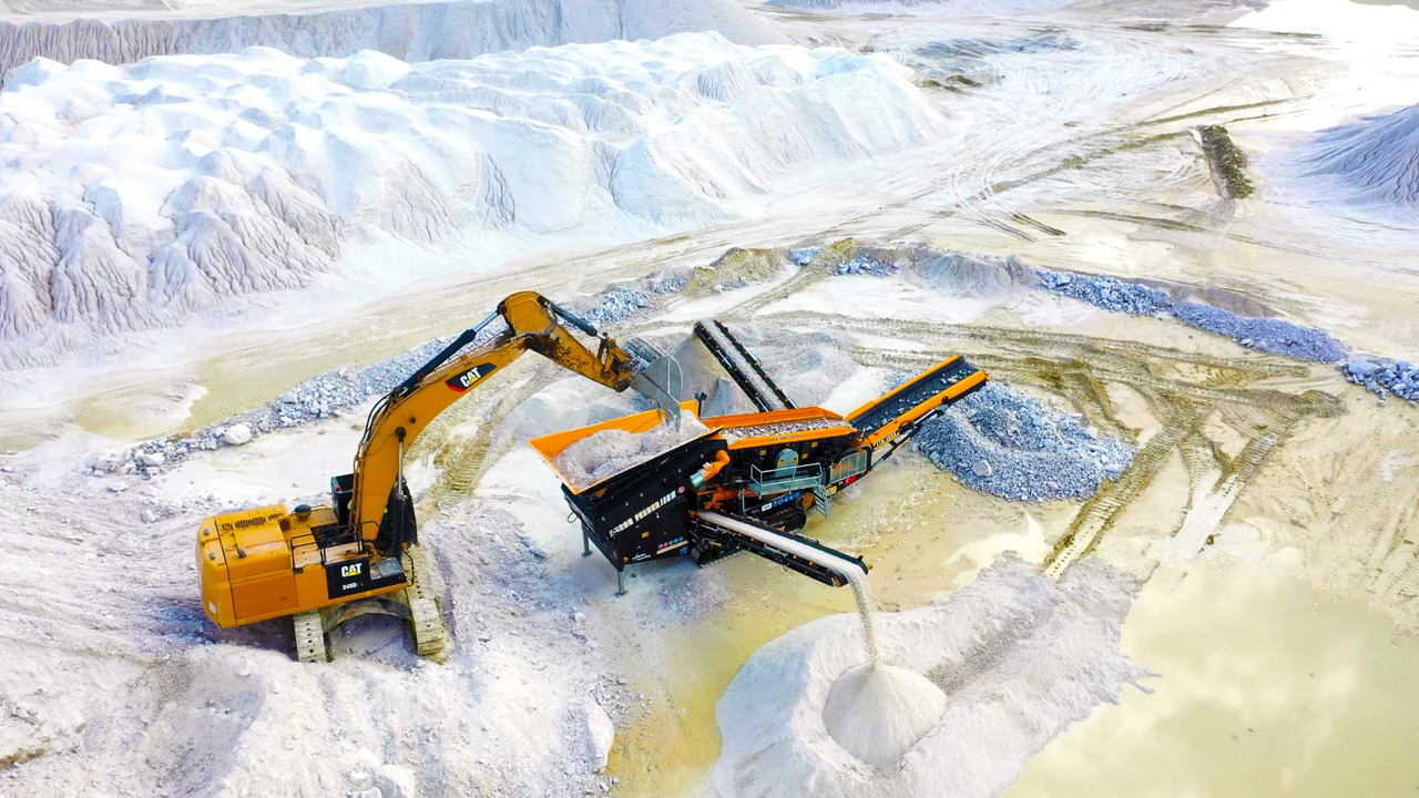 FABO Mobile crusher - كسارة متحركه: صورة 5 FABO Mobile crusher - كسارة متحركه: صورة 5