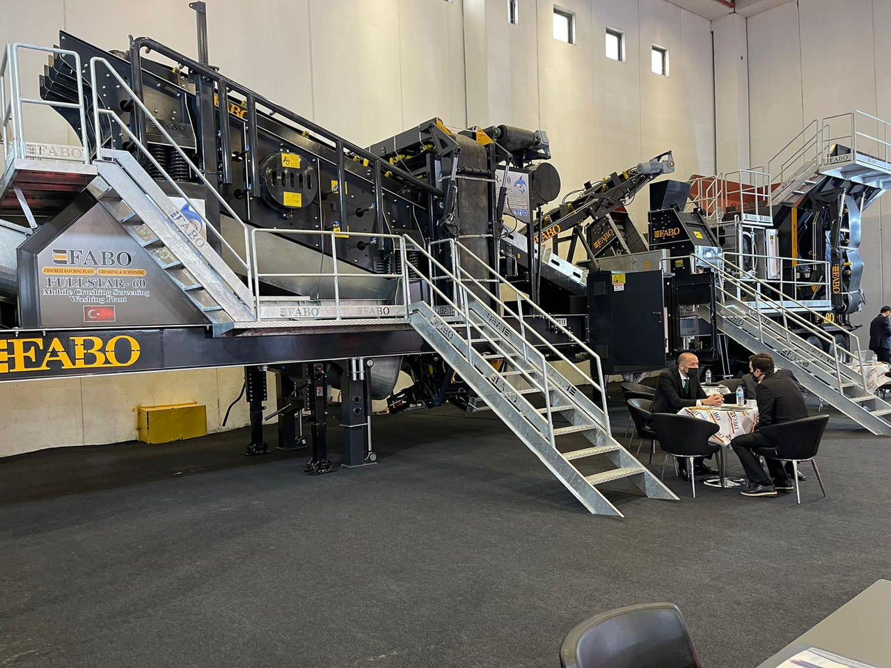 FABO Mobile crusher - كسارة متحركه: صورة 1 FABO Mobile crusher - كسارة متحركه: صورة 1