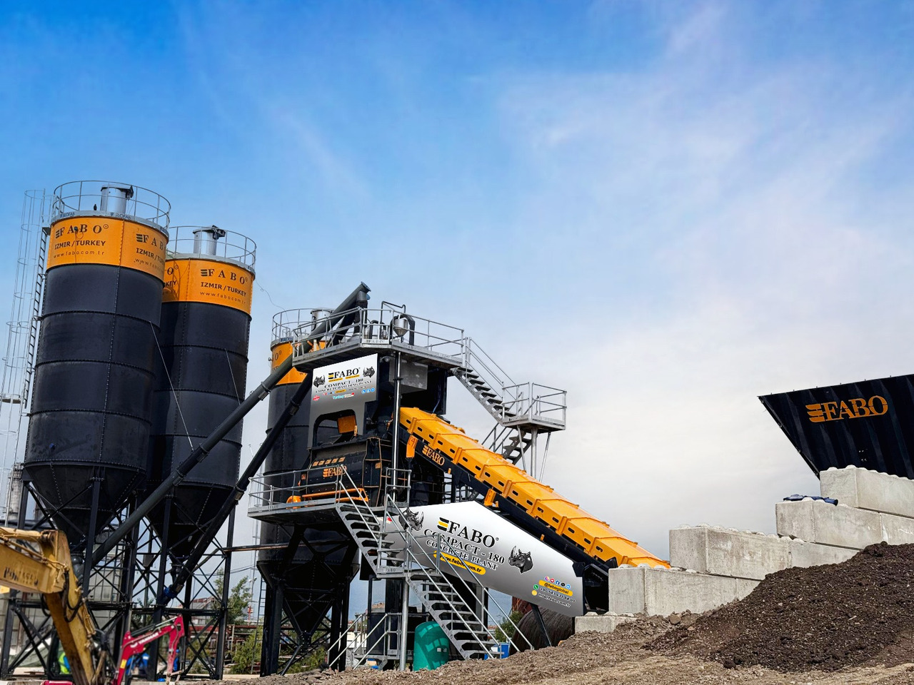 FABO compact concrete plant - آلة الخرسانة: صورة 1 FABO compact concrete plant - آلة الخرسانة: صورة 1