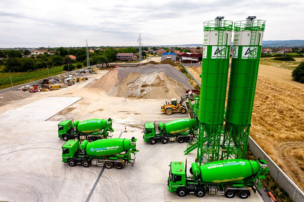 FABO compact concrete plant - آلة الخرسانة: صورة 1 FABO compact concrete plant - آلة الخرسانة: صورة 1