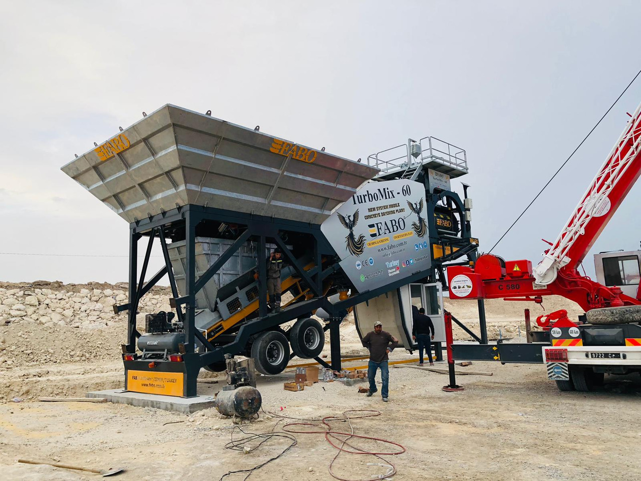 FABO mobile concrete batching plant - آلة الخرسانة: صورة 3 FABO mobile concrete batching plant - آلة الخرسانة: صورة 3