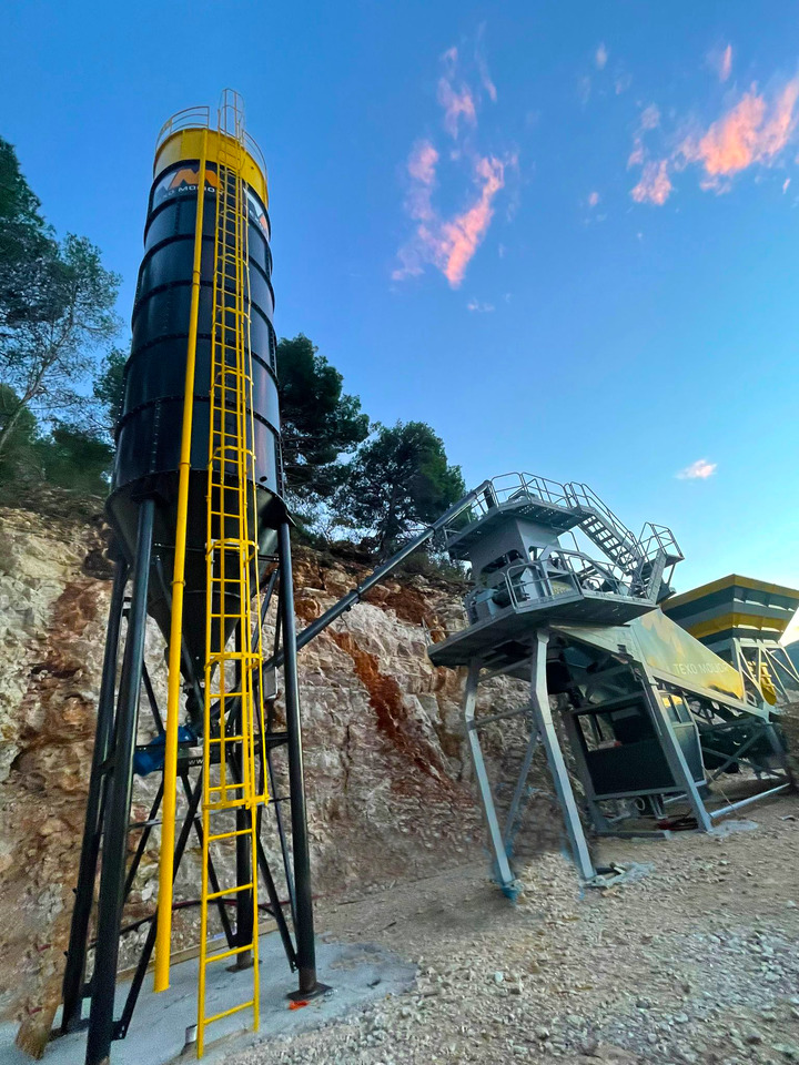 FABO mobile concrete batching plant - آلة الخرسانة: صورة 2 FABO mobile concrete batching plant - آلة الخرسانة: صورة 2