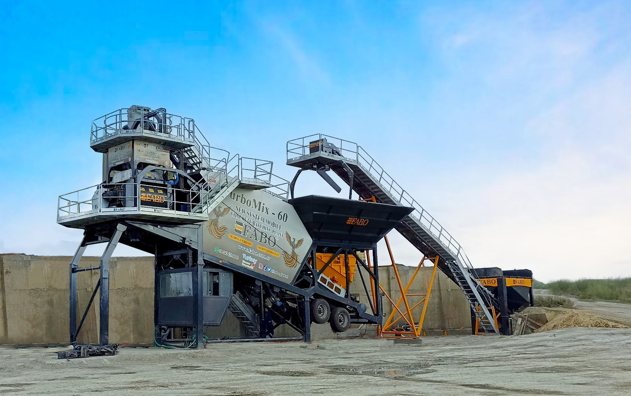FABO mobile concrete batching plant - آلة الخرسانة: صورة 1 FABO mobile concrete batching plant - آلة الخرسانة: صورة 1