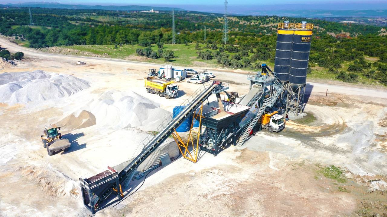 FABO mobile concrete batching plant - آلة الخرسانة: صورة 1 FABO mobile concrete batching plant - آلة الخرسانة: صورة 1