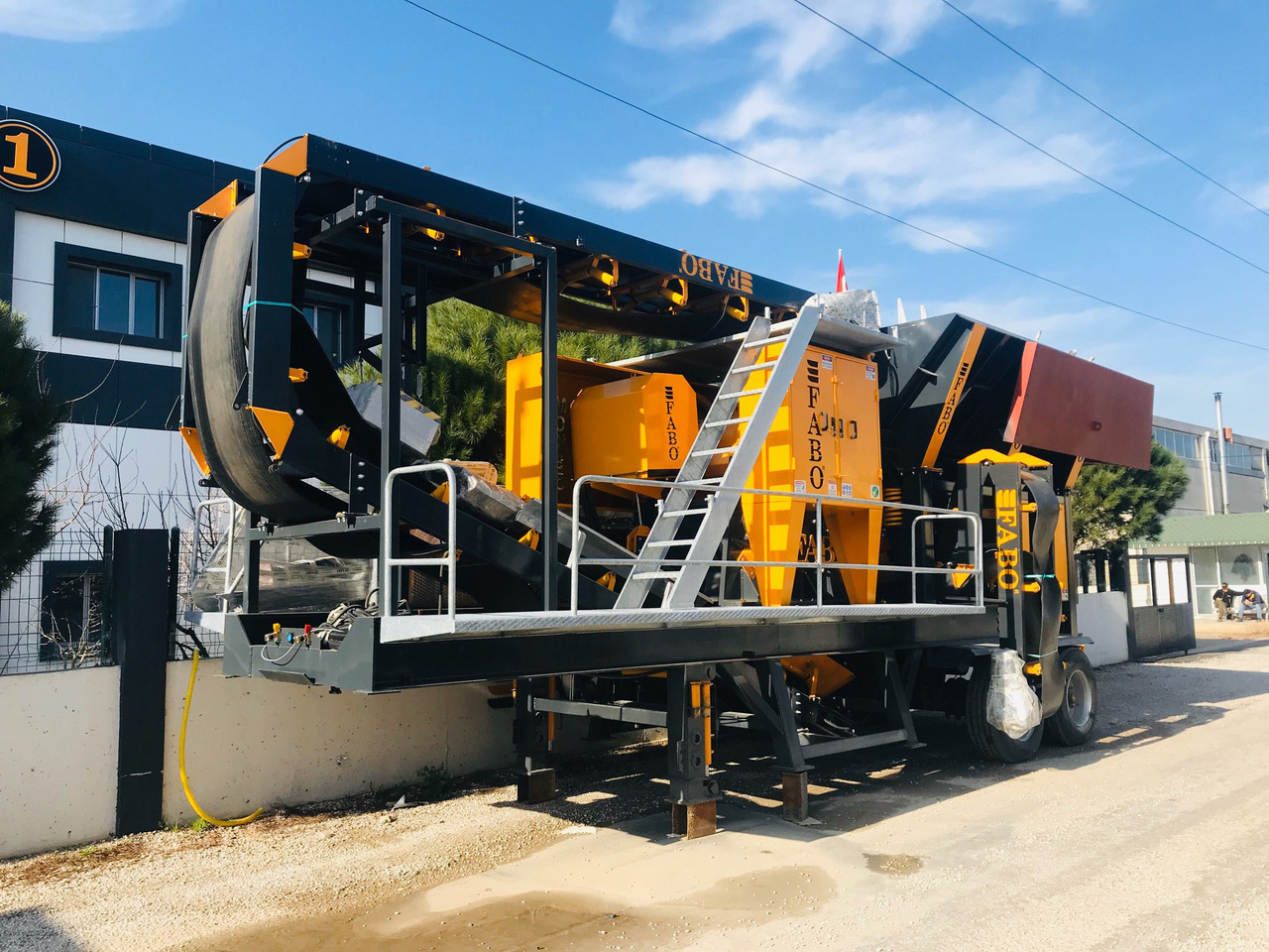 FABO mobile jaw crusher - كسارة فكية: صورة 2 FABO mobile jaw crusher - كسارة فكية: صورة 2