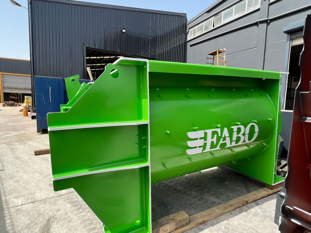 FABO twin shaft mixer - خلاطه اسمنت: صورة 1 FABO twin shaft mixer - خلاطه اسمنت: صورة 1