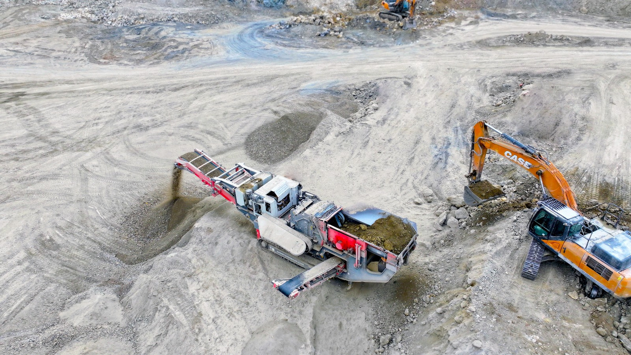 SANDVIK Mobile crusher - كسارة متحركه: صورة 4 SANDVIK Mobile crusher - كسارة متحركه: صورة 4