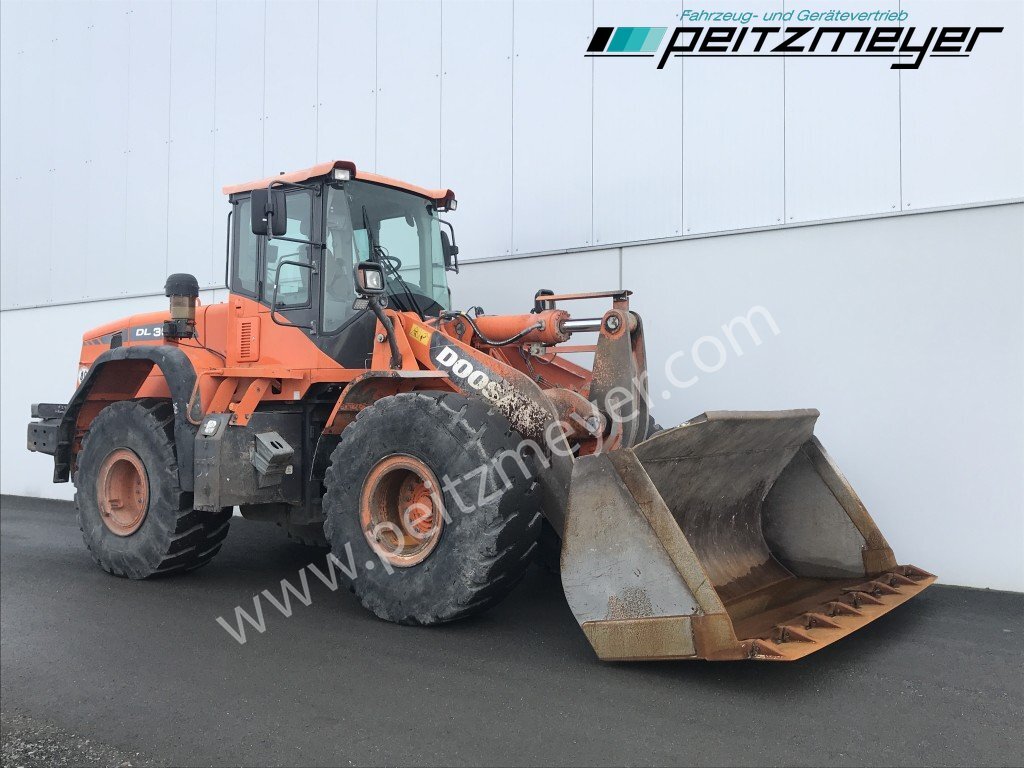 Doosan Radlader DL 300-3 - اللودر بعجل: صورة 2 Doosan Radlader DL 300-3 - اللودر بعجل: صورة 2