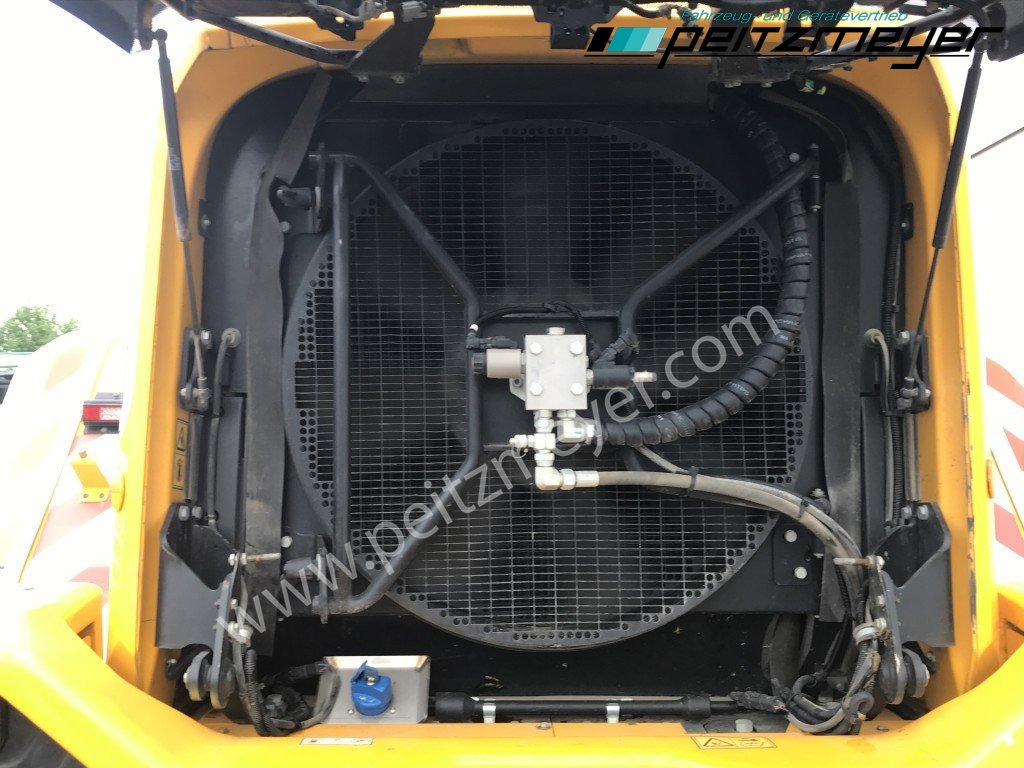 اللودر بعجل JCB RADLADER 435 S: صورة 25