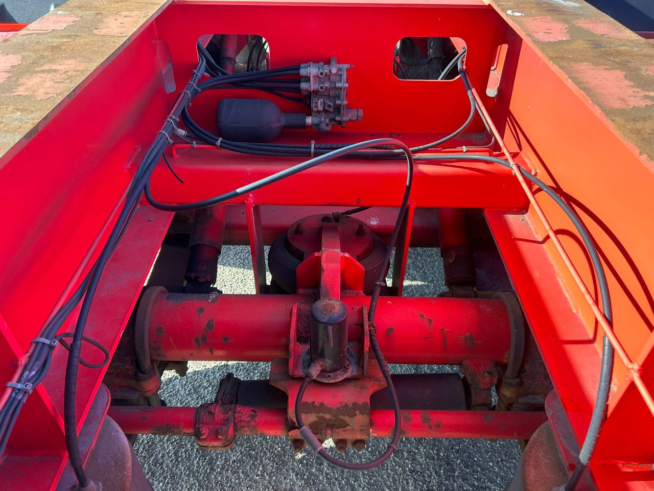 Broshuis 2-Connect-5Akcc / 3 x Steering axle / 4 x Lifting axle / tyres 80 / 3 x - ناقل حاوية/ نصف مقطورة بحاوية: صورة 5 Broshuis 2-Connect-5Akcc / 3 x Steering axle / 4 x Lifting axle / tyres 80 / 3 x - ناقل حاوية/ نصف مقطورة بحاوية: صورة 5