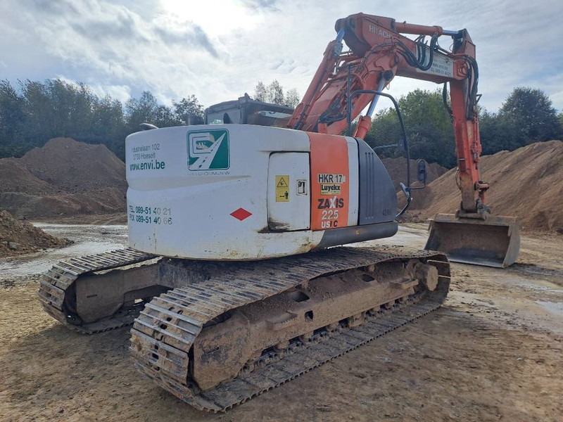 Hitachi ZX225USLC-3 - حفار زاحف: صورة 4 Hitachi ZX225USLC-3 - حفار زاحف: صورة 4