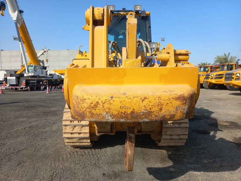 Komatsu D155A-6R (4 pcs available in Abu Dhabi) - بلدوزر: صورة 3 Komatsu D155A-6R (4 pcs available in Abu Dhabi) - بلدوزر: صورة 3