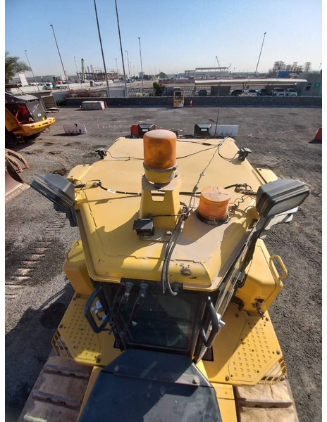 بلدوزر Komatsu D155A-6R (4 pcs available in Abu Dhabi): صورة 9 بلدوزر Komatsu D155A-6R (4 pcs available in Abu Dhabi): صورة 9