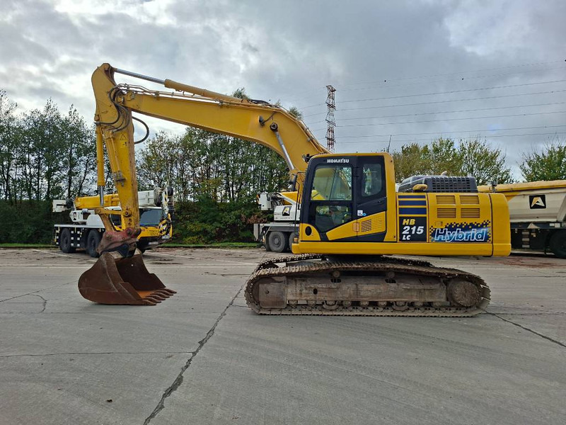Komatsu HB 215 LC-3 - حفار زاحف: صورة 1 Komatsu HB 215 LC-3 - حفار زاحف: صورة 1