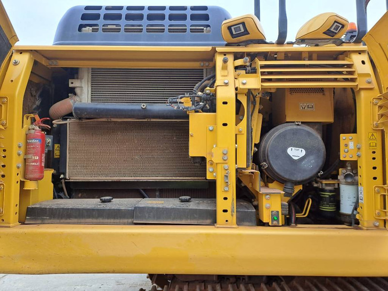 حفار زاحف Komatsu HB365LC-3: صورة 17