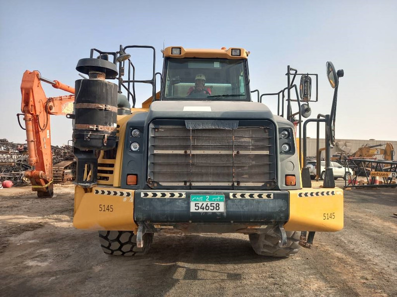 Komatsu HM400-3R (4 pcs available in Abu Dhabi) - شاحنة مفصلية: صورة 5 Komatsu HM400-3R (4 pcs available in Abu Dhabi) - شاحنة مفصلية: صورة 5