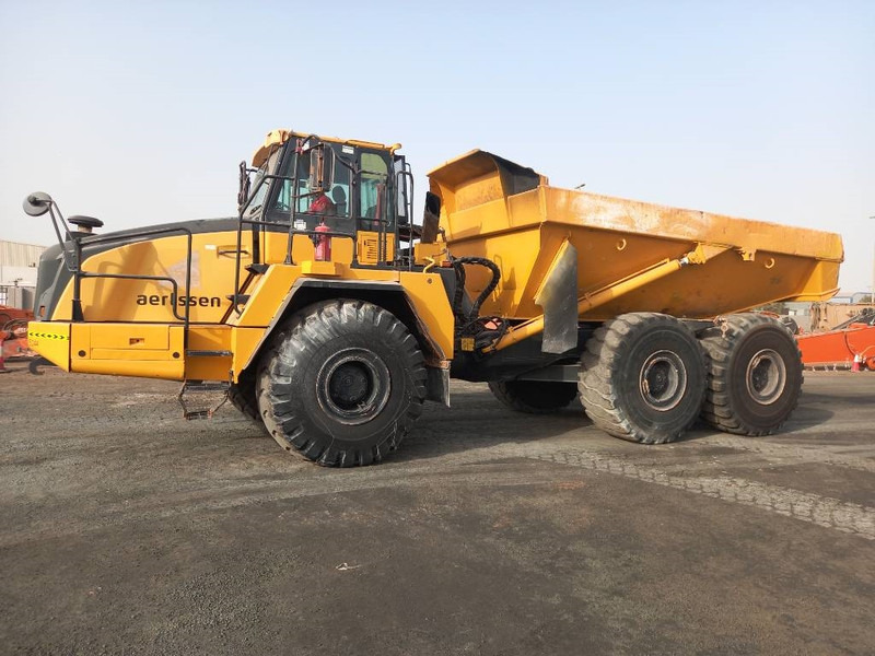 Komatsu HM400-3R (4 pcs available in Abu Dhabi) - شاحنة مفصلية: صورة 2 Komatsu HM400-3R (4 pcs available in Abu Dhabi) - شاحنة مفصلية: صورة 2