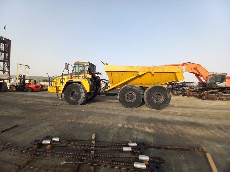Komatsu HM400-3R (4 pcs available in Abu Dhabi) - شاحنة مفصلية: صورة 5 Komatsu HM400-3R (4 pcs available in Abu Dhabi) - شاحنة مفصلية: صورة 5
