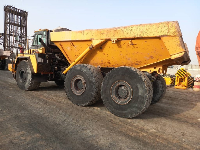 Komatsu HM400-3R (4 pcs available in Abu Dhabi) - شاحنة مفصلية: صورة 2 Komatsu HM400-3R (4 pcs available in Abu Dhabi) - شاحنة مفصلية: صورة 2