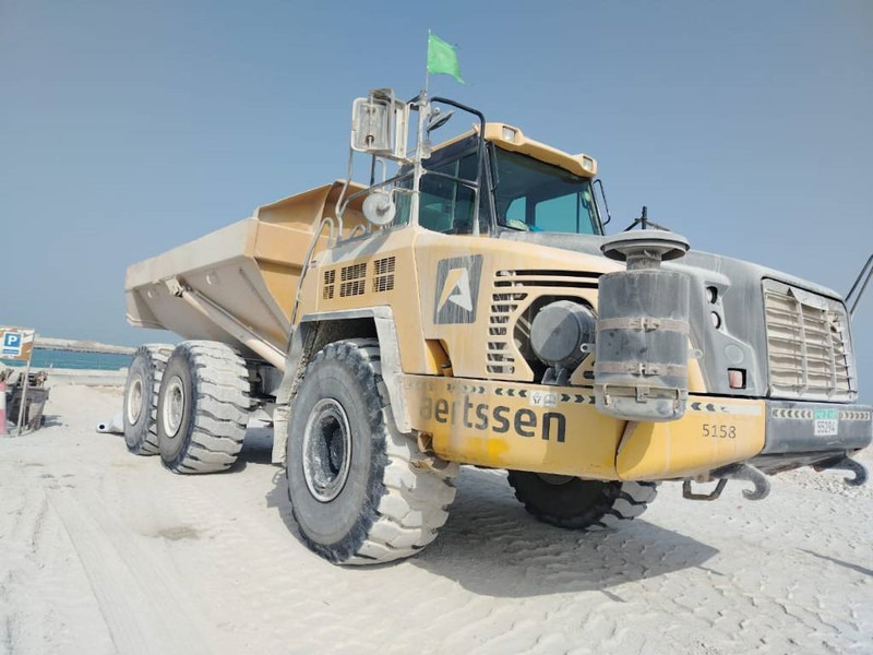 Komatsu HM400-3R (4 pieces available in Abu Dhabi) - شاحنة مفصلية: صورة 4 Komatsu HM400-3R (4 pieces available in Abu Dhabi) - شاحنة مفصلية: صورة 4