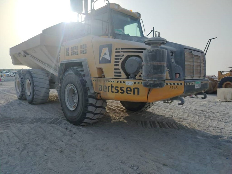 Komatsu HM400-3R (4 pieces available in Abu Dhabi) - شاحنة مفصلية: صورة 4 Komatsu HM400-3R (4 pieces available in Abu Dhabi) - شاحنة مفصلية: صورة 4