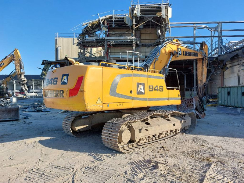 Liebherr R 946 - حفار زاحف: صورة 4 Liebherr R 946 - حفار زاحف: صورة 4