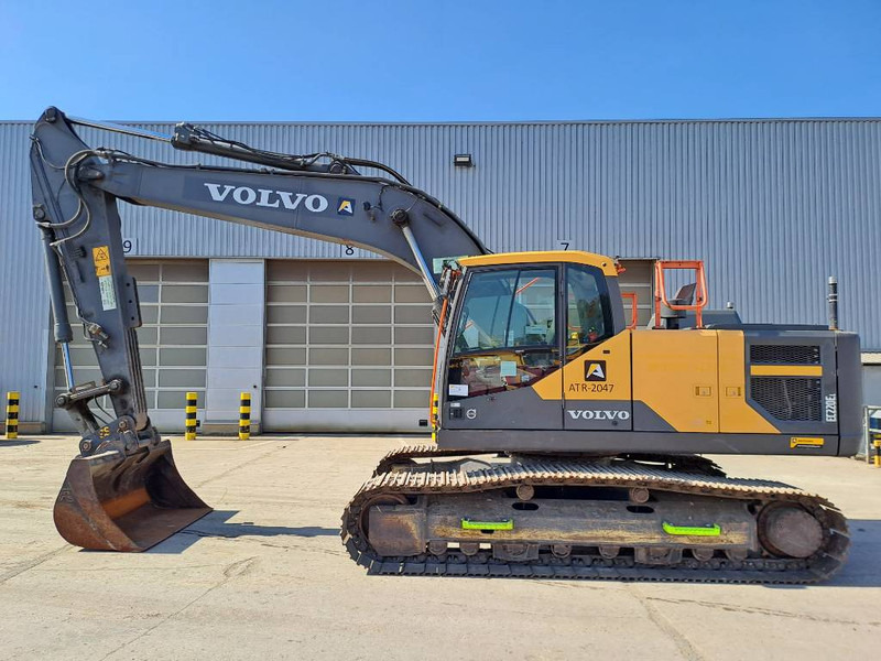 Volvo EC220EL - حفار زاحف: صورة 1 Volvo EC220EL - حفار زاحف: صورة 1