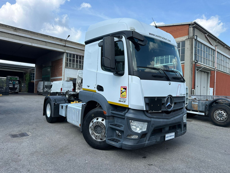 Mercedes-Benz Actros 1843 - مقطورة السحب: صورة 2 Mercedes-Benz Actros 1843 - مقطورة السحب: صورة 2