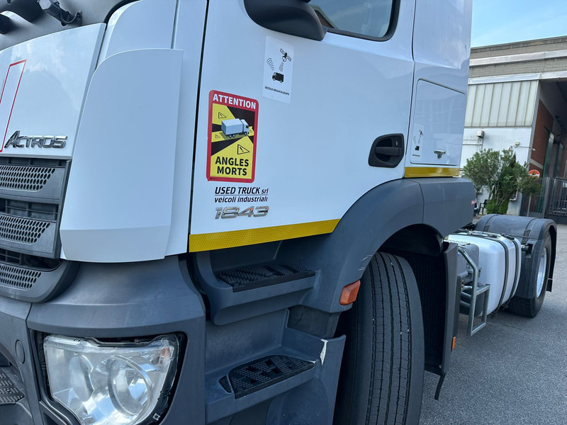Mercedes-Benz Actros 1843 - مقطورة السحب: صورة 3 Mercedes-Benz Actros 1843 - مقطورة السحب: صورة 3