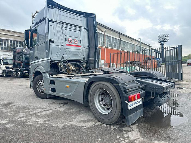 Mercedes-Benz Actros 1845 - مقطورة السحب: صورة 3 Mercedes-Benz Actros 1845 - مقطورة السحب: صورة 3