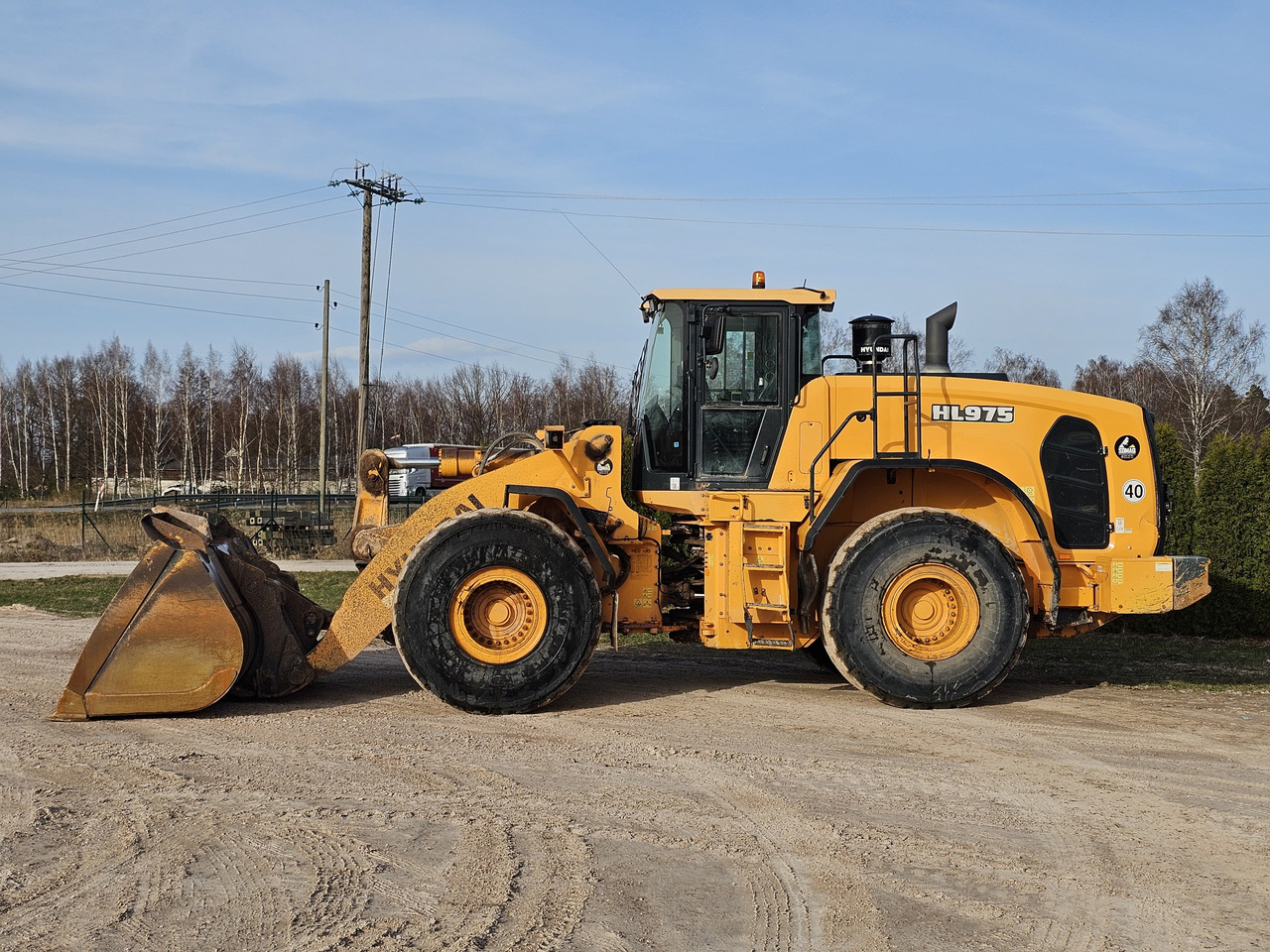 HYUNDAI HL975 - اللودر بعجل: صورة 2 HYUNDAI HL975 - اللودر بعجل: صورة 2