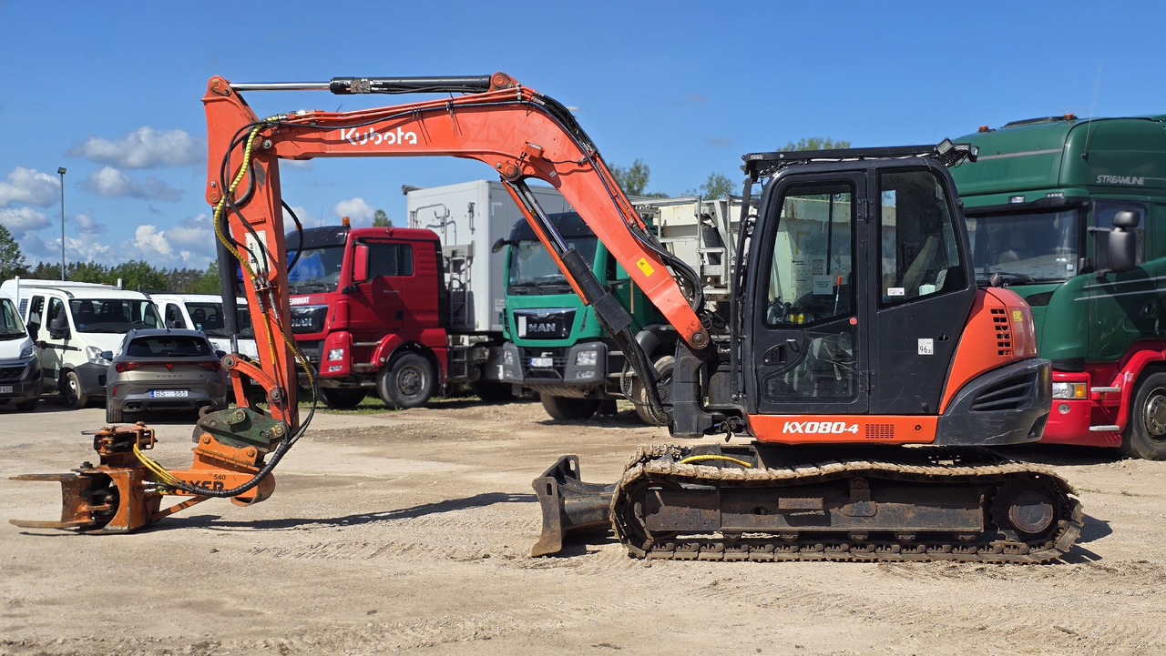 Kubota KX080-4, AXER 540 - جرار غابات: صورة 1 Kubota KX080-4, AXER 540 - جرار غابات: صورة 1