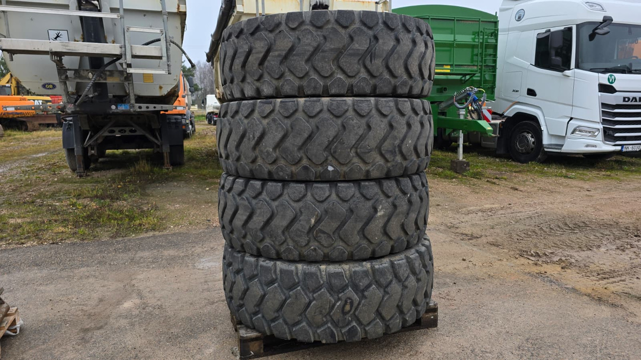 MICHELIN 17.5 R25 4pcs - عجلات - آلات الإنشاء: صورة 1 MICHELIN 17.5 R25 4pcs - عجلات - آلات الإنشاء: صورة 1