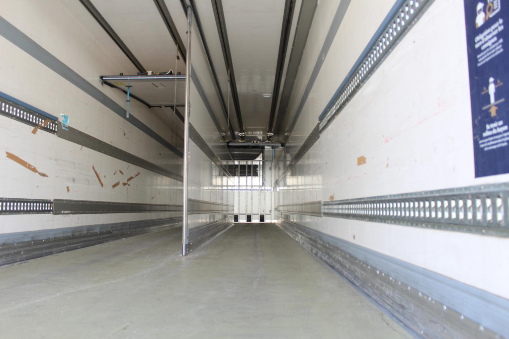 Chereau CV1950Mt.City Bi-Temp LBW Lenkachse Rolltor TOP - نصف مقطورة للتبريد: صورة 4 Chereau CV1950Mt.City Bi-Temp LBW Lenkachse Rolltor TOP - نصف مقطورة للتبريد: صورة 4