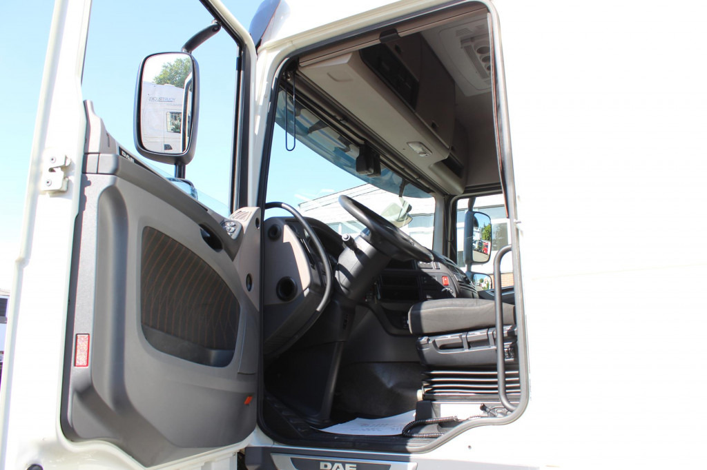 Daf XF 530 SC Retarder ACC LDWS Standklima Kühlbox - مقطورة السحب: صورة 4 Daf XF 530 SC Retarder ACC LDWS Standklima Kühlbox - مقطورة السحب: صورة 4