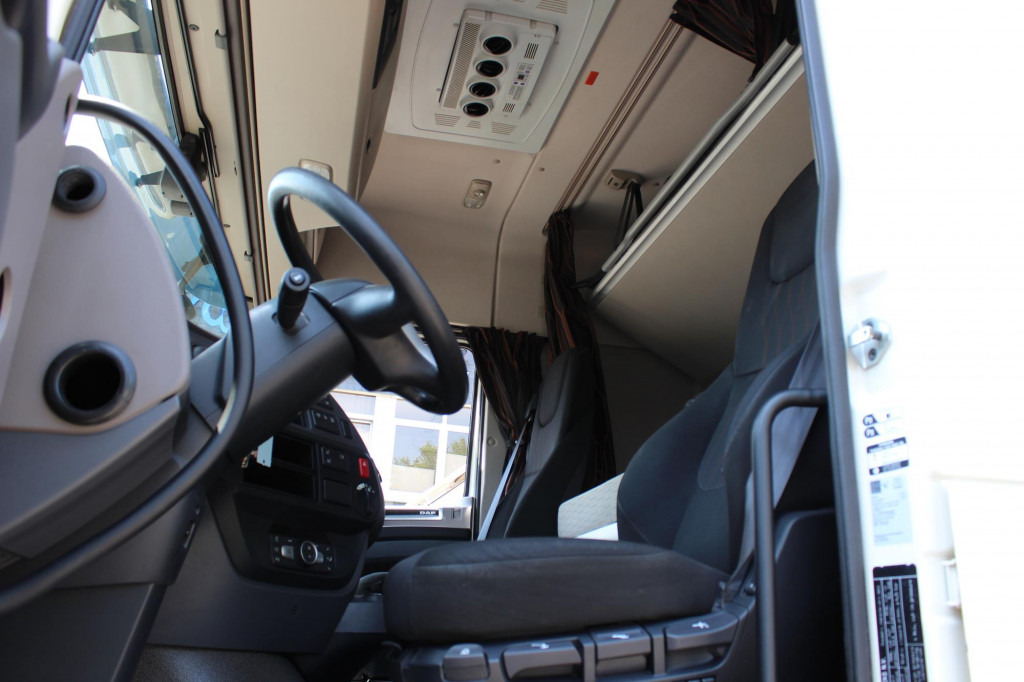 Daf XF 530 SC Retarder ACC LDWS Standklima Kühlbox - مقطورة السحب: صورة 5 Daf XF 530 SC Retarder ACC LDWS Standklima Kühlbox - مقطورة السحب: صورة 5