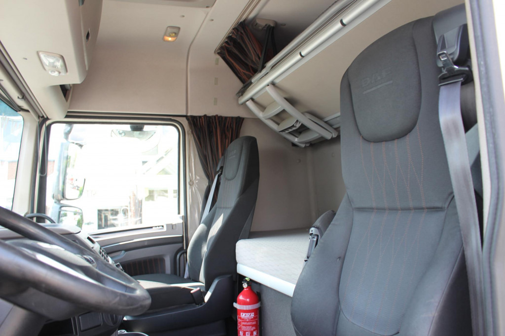 Daf XF 530 Space Cab Retarder ACC LDWS - مقطورة السحب: صورة 4 Daf XF 530 Space Cab Retarder ACC LDWS - مقطورة السحب: صورة 4