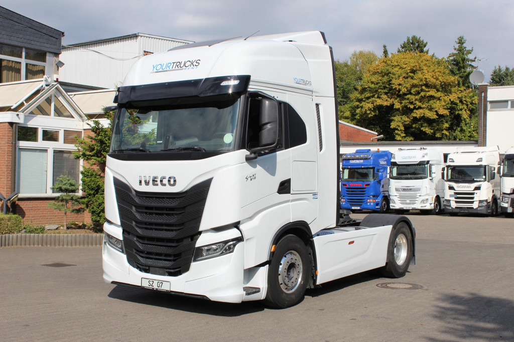 Iveco S-Way 510 Retarder Standklima 2Tanks Navi LED - مقطورة السحب: صورة 1 Iveco S-Way 510 Retarder Standklima 2Tanks Navi LED - مقطورة السحب: صورة 1