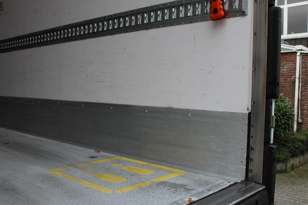 Lamberet TK SLXi Spectrum 2,65h Bi-Multi-Temp. TW LBW - نصف مقطورة للتبريد: صورة 5 Lamberet TK SLXi Spectrum 2,65h Bi-Multi-Temp. TW LBW - نصف مقطورة للتبريد: صورة 5