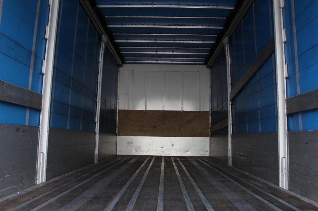 MAN TGS 18.440 Plane Zug Schlafplatz AHK Retarder - شاحنة ذات ستائر جانبية: صورة 3 MAN TGS 18.440 Plane Zug Schlafplatz AHK Retarder - شاحنة ذات ستائر جانبية: صورة 3