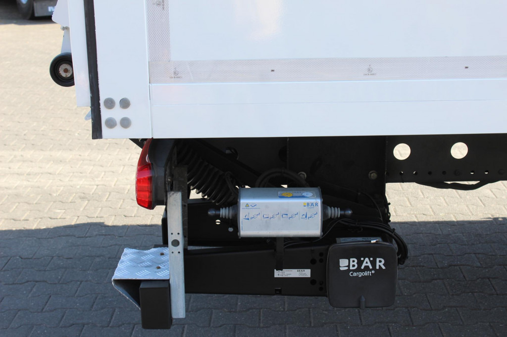 Mercedes-Benz Atego 1321 E6 Koffer Klima Kamera Schalter LBW - شاحنة صندوقية: صورة 5 Mercedes-Benz Atego 1321 E6 Koffer Klima Kamera Schalter LBW - شاحنة صندوقية: صورة 5