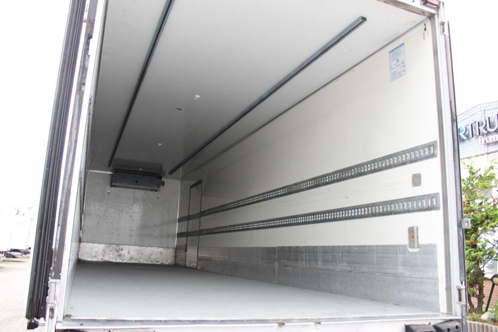Mercedes-Benz Axor 1824 E5 Carrier Supra Türen+LBW Strom - شاحنة ذات مبرد: صورة 2 Mercedes-Benz Axor 1824 E5 Carrier Supra Türen+LBW Strom - شاحنة ذات مبرد: صورة 2