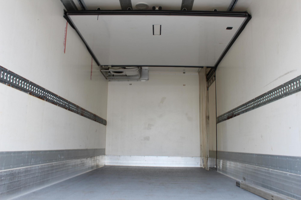 Renault Midlum 220 E5 CS 850 MT Strom Tür+LBW FRC - شاحنة: صورة 3 Renault Midlum 220 E5 CS 850 MT Strom Tür+LBW FRC - شاحنة: صورة 3