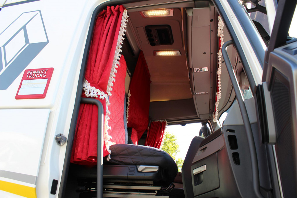 Renault T 520 E6 High Sleeper Retarder 2Tank Standklima - مقطورة السحب: صورة 2 Renault T 520 E6 High Sleeper Retarder 2Tank Standklima - مقطورة السحب: صورة 2