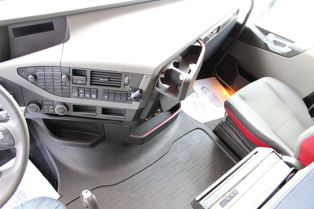 Volvo FH 500 E6 Globe I-Shift I-Park Cool Kühlbox - رأس تريلا: صورة 5 Volvo FH 500 E6 Globe I-Shift I-Park Cool Kühlbox - رأس تريلا: صورة 5